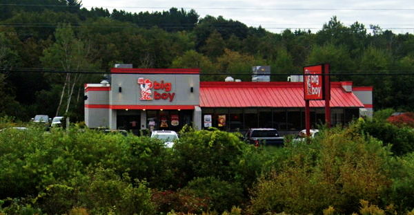 Big Boy Restaurants (Elias Brothers, Elias Bros) - Traverse City - 3828 Us-31 (newer photo)